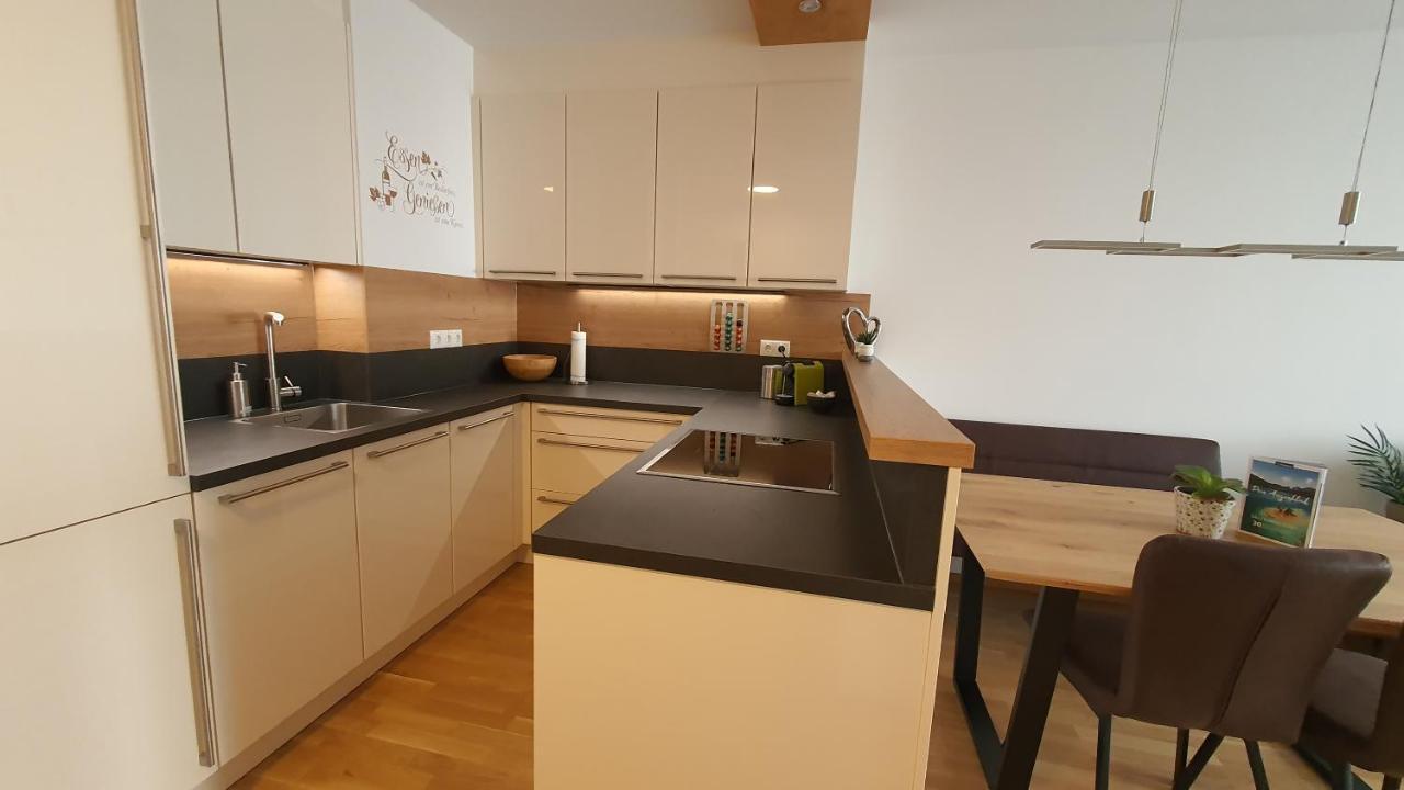 Luxurioeses Apartment Mit Garten & Terrasse In Der Naehe Vom See Im Schoenen Salzkammergut Gmunden Zewnętrze zdjęcie